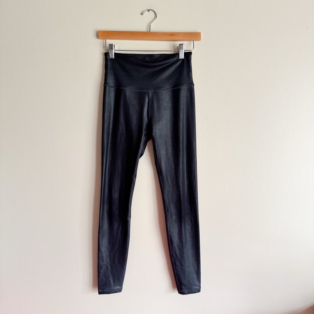 Athleta Black Shiny Elation Ultra High Rise Leggings XS Workout Yoga Athletic